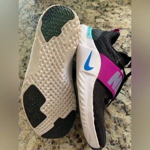 Women’s Nike Renew Training Size 6.5